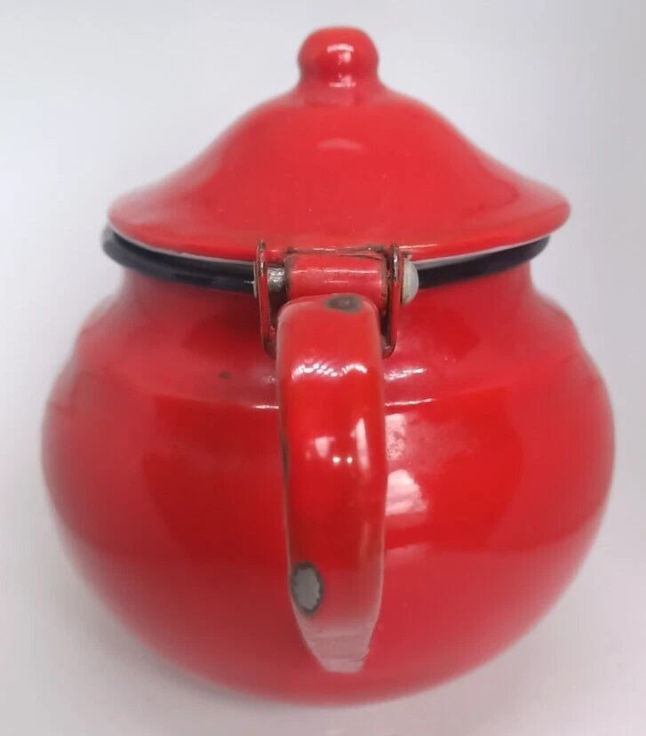 Kettle VINTAGE ENAMEL CHILDRENS TEAPOT FOLDING HANDLE WITH LIVER DECORATIVE ITEM