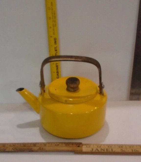 Vintage MCM Yellow Tea Pot Kettle  Enamelware Metal nice decor