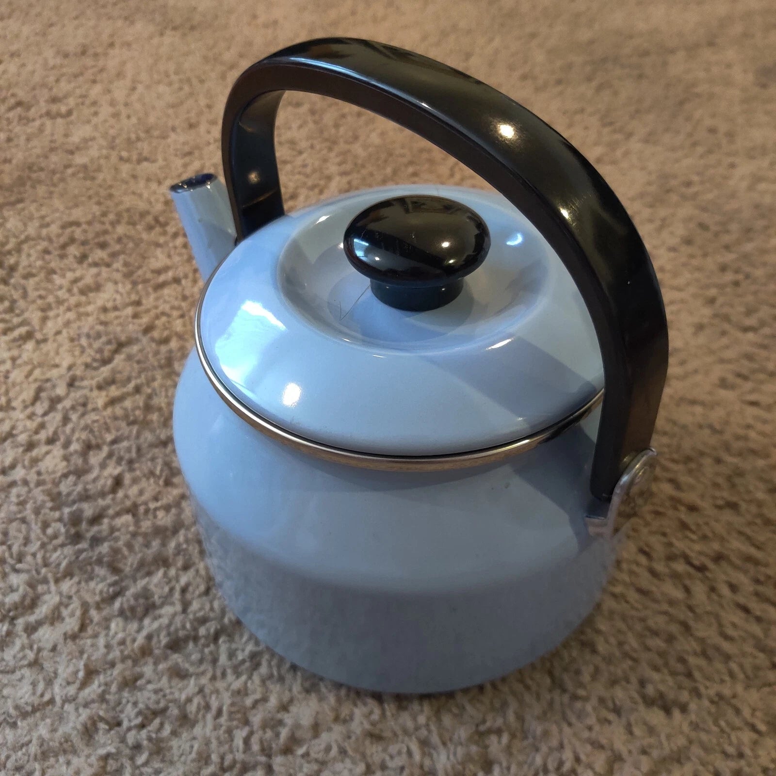 Vintage Siam Fujiware Light Blue Enamel Two Quart Kettle