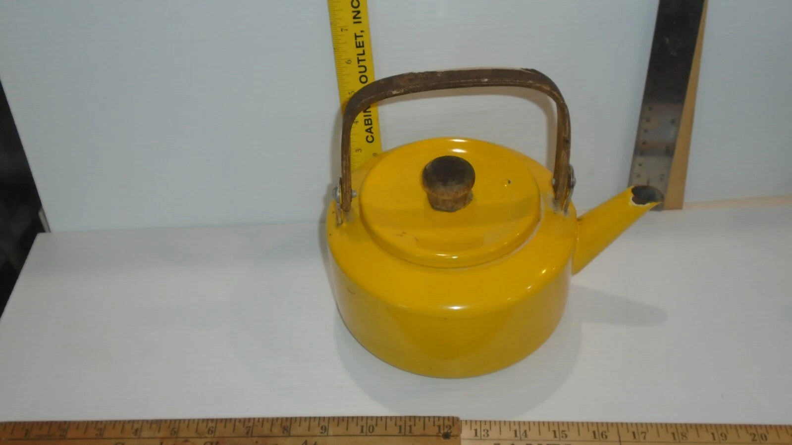 Vintage MCM Yellow Tea Pot Kettle  Enamelware Metal nice decor