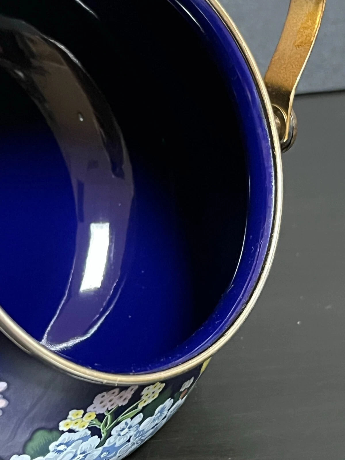 1983 GAILSTYN SUTTON "Flower Garden" Vintage Enamel Ware Teapot