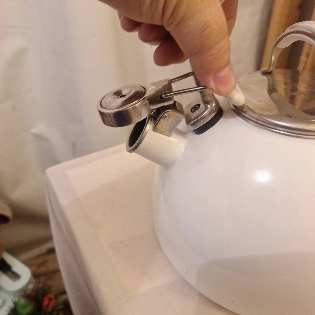 Kitchen Aid Enamel Whistling Tea Kettle Teapot White Chrome Trim 2Qt White Handl