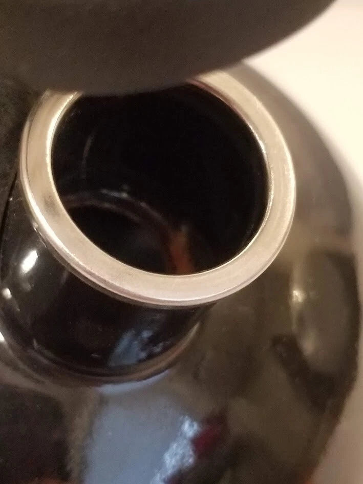 Circulon Whistling Tea Pot Kettle Black Enamel 2 Quart Lid Flip Spout Steel *