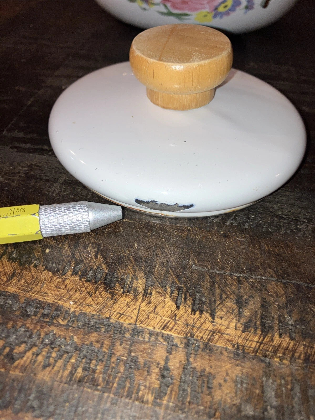 Vintage Enamel Metal Floral Teapot Kettle w/Wooden Knob & Handle