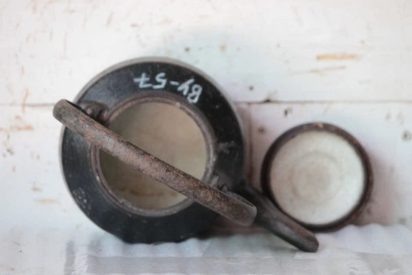 Enamel Inside Vintage Tea Kettle Cast Iron 2¾Pints Kitchenware Made in England