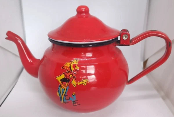 Kettle VINTAGE ENAMEL CHILDRENS TEAPOT FOLDING HANDLE WITH LIVER DECORATIVE ITEM
