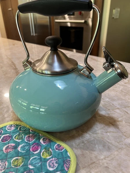 Chantal Classic Stovetop Tea Kettle Turquoise Whistling Teapot 1.8 qt