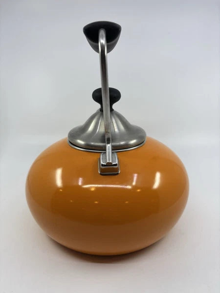 Chantal Orange Enamel on Steel Whistling Tea Kettle Pot 1.8 Quart Nice!