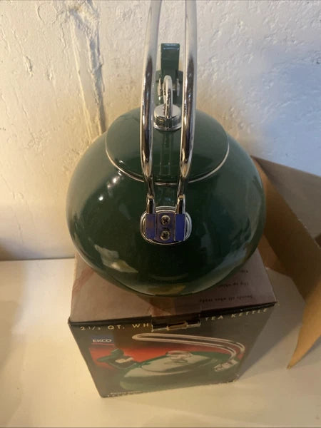 NEW EKCO TEA KETTLES Style Enamel on Steel Royal Green Whistling 2.5 Qt Ekco VTG