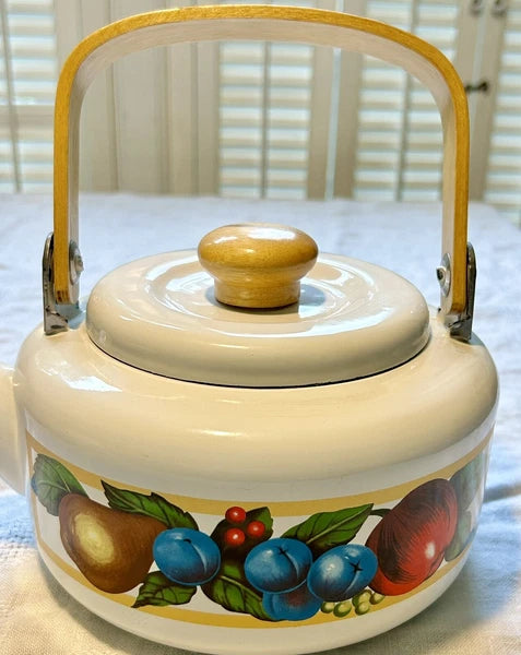 Vintage 1980’a Fruit &Berries 1 Quart Tea Kettle Enamel Wear Stovetop Teakettle