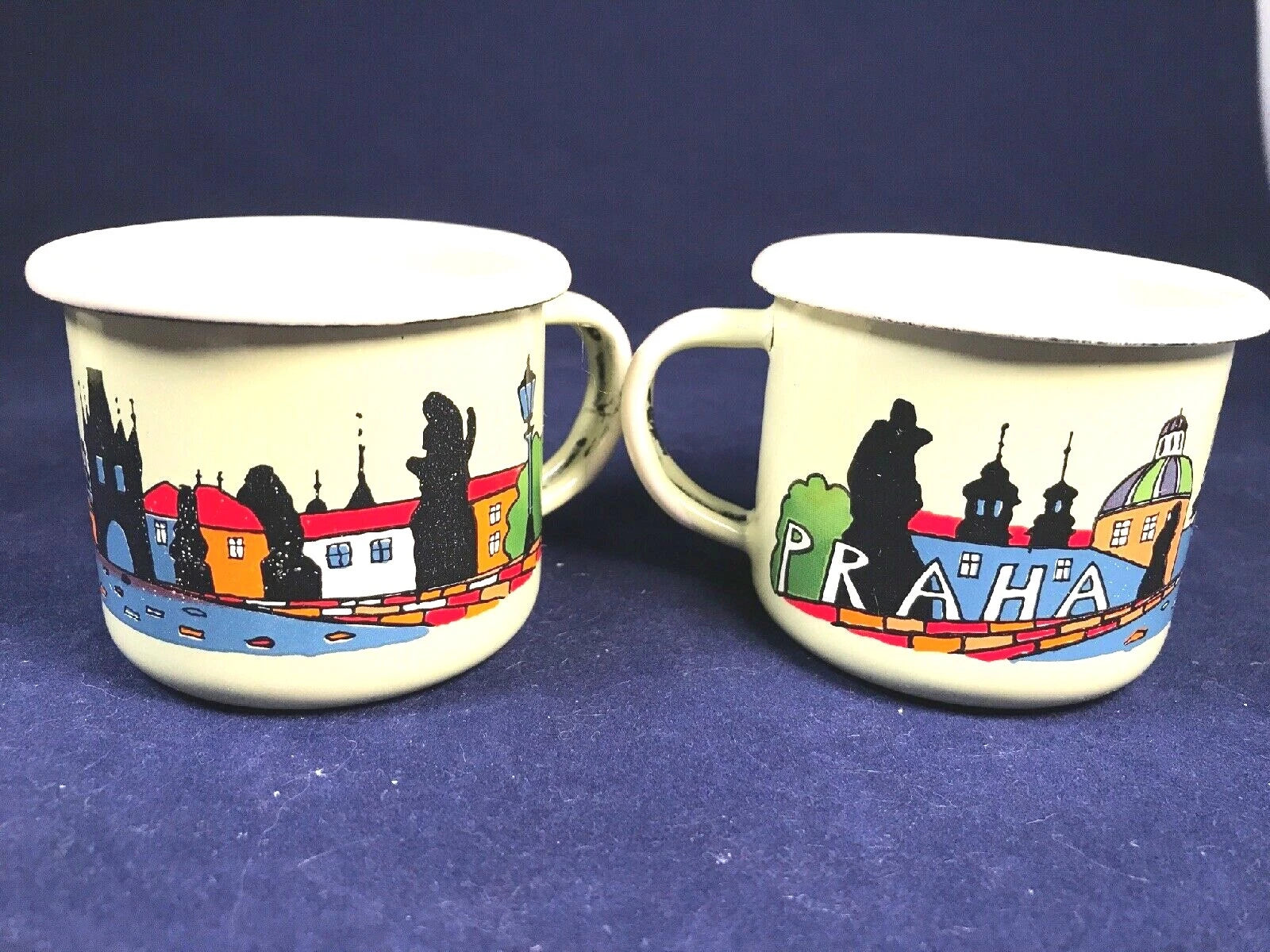 Checklasavakian? Prague Children’s Or Small Enamel Teapot 2 Cups Cats Rainbows