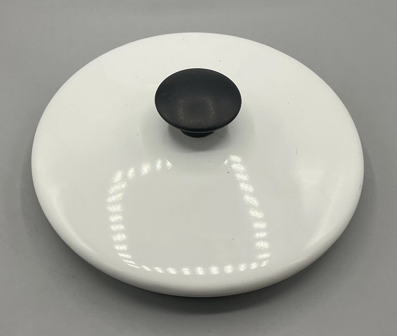 Vintage 64oz Enameled Ware Enamelware White & Black Trim Tea Water Kettle USA