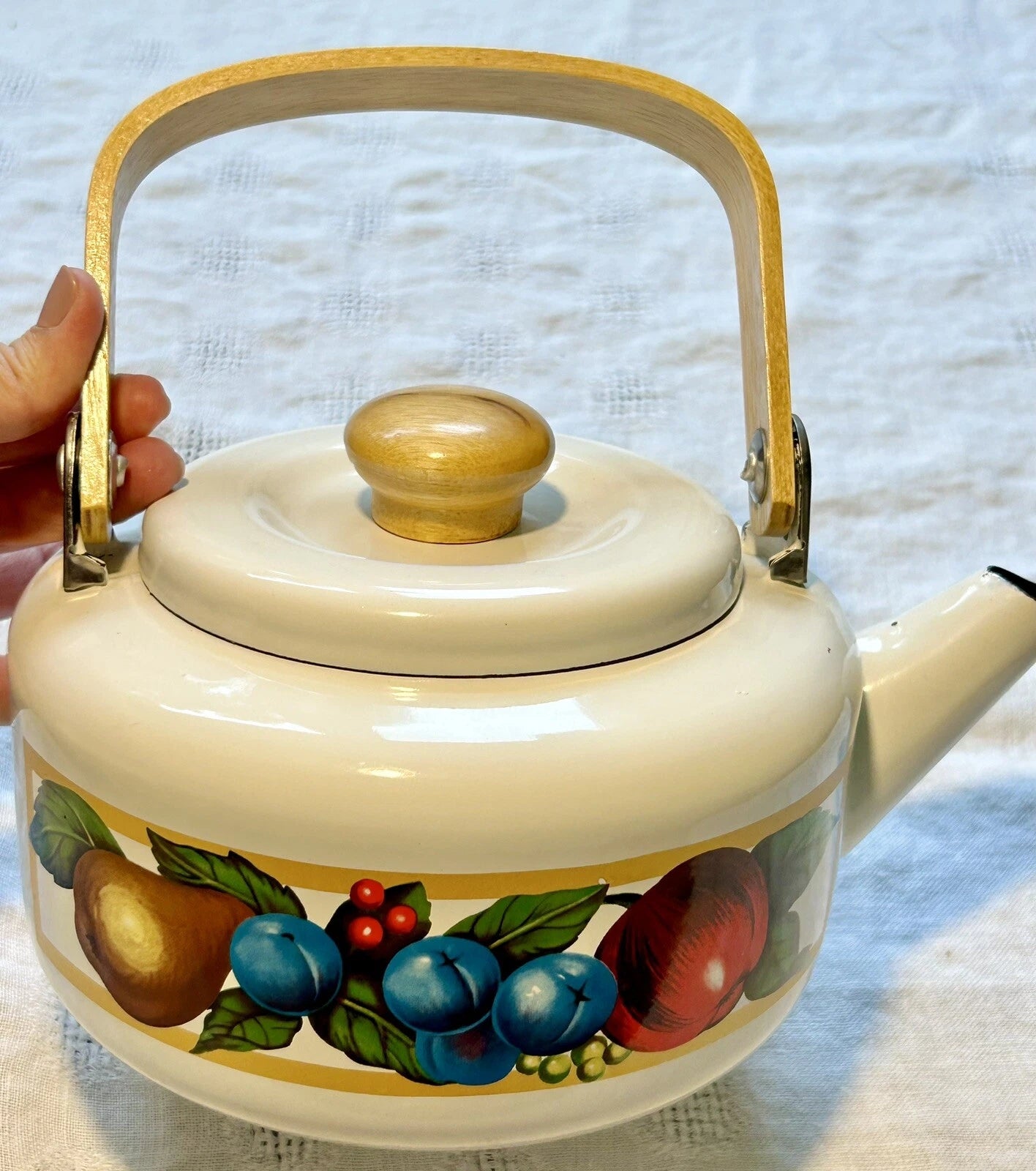 Vintage 1980’a Fruit &Berries 1 Quart Tea Kettle Enamel Wear Stovetop Teakettle