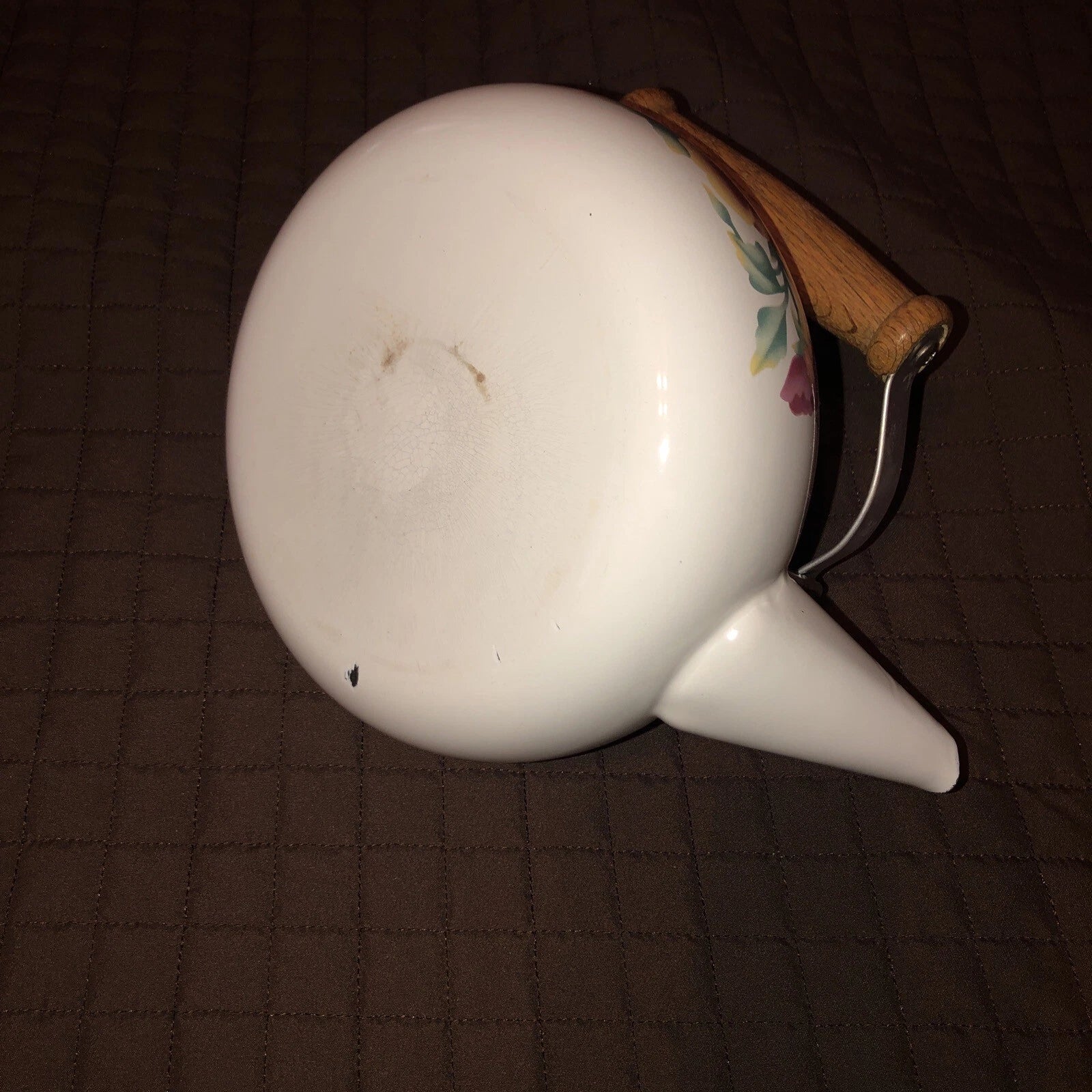 Vintage Enamel Lincoware Tea Pot Kettle White Flowers Pattern Wood  Handles RARE