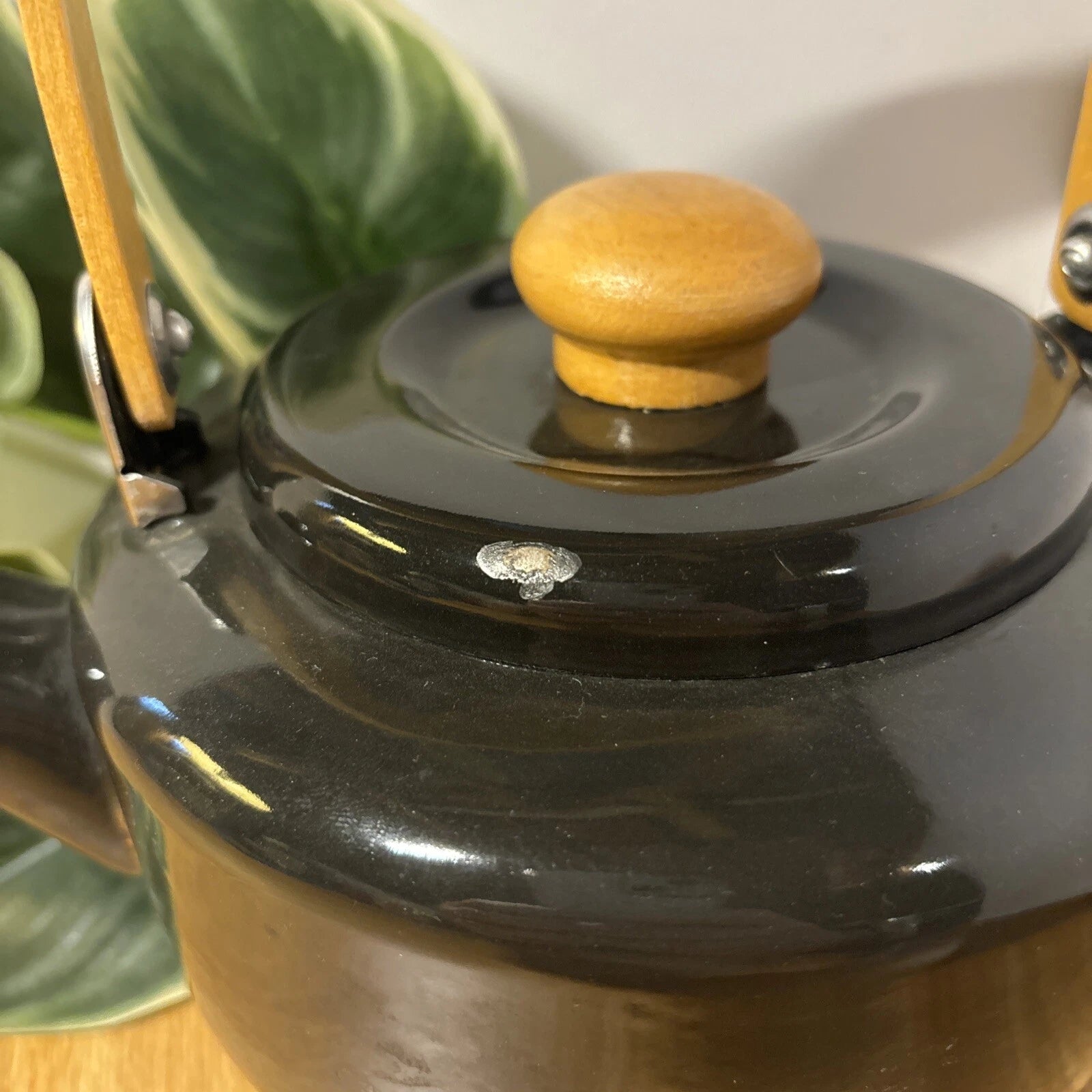 Vintage Mid Century Tea Kettle Black w Wooden Handle and Knob