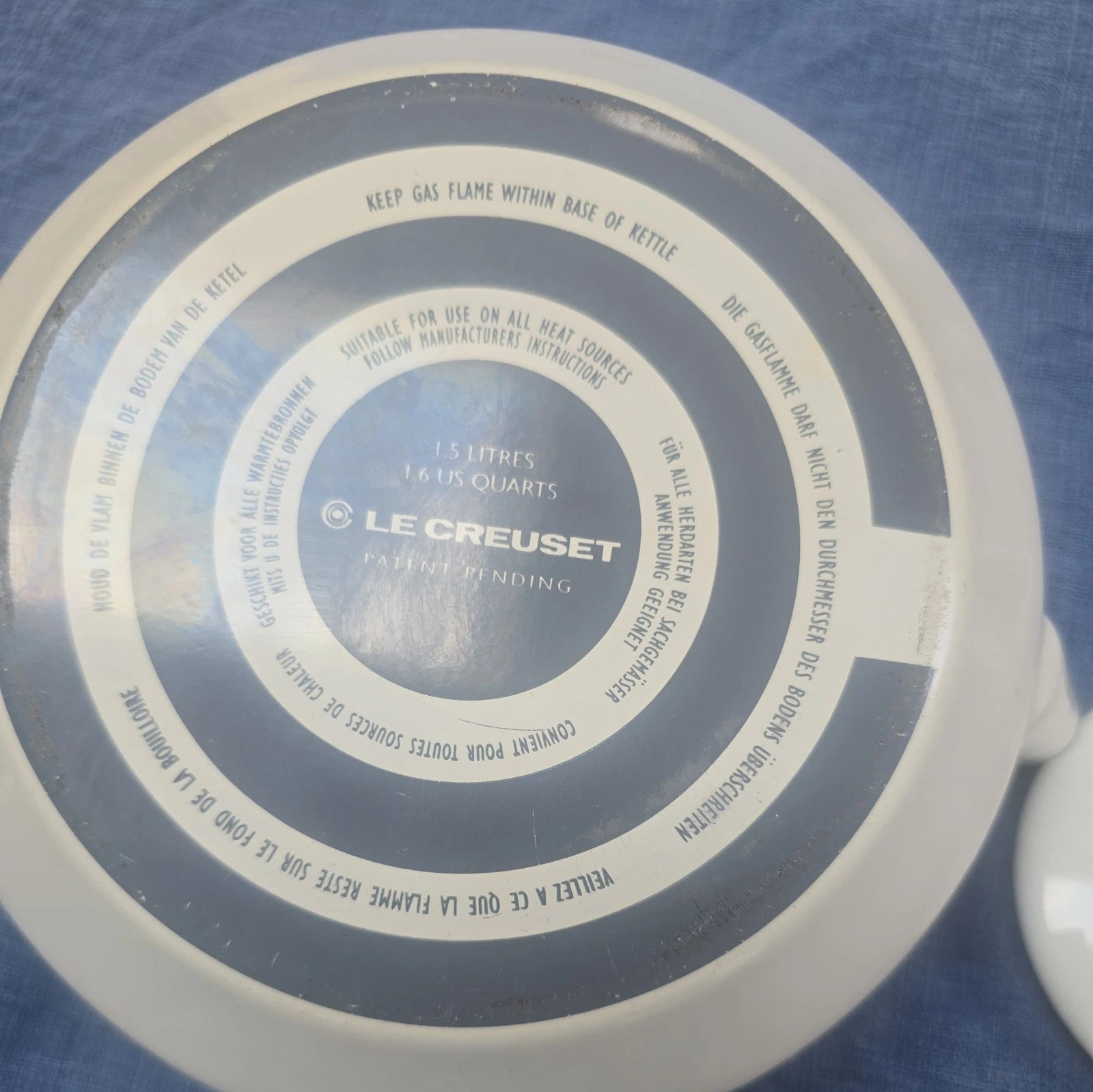 Le Creuset white Tea Kettle Teapot Tea Pot