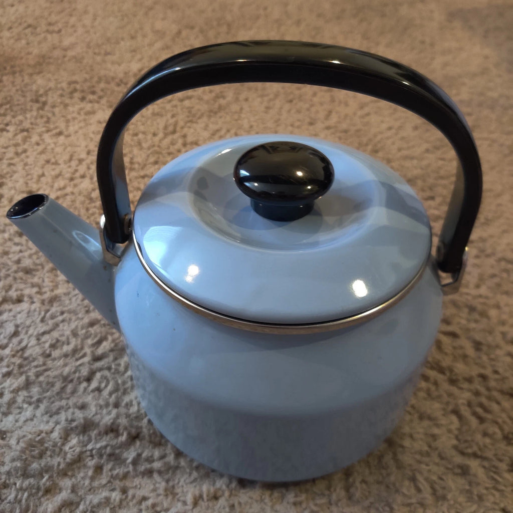 Vintage Siam Fujiware Light Blue Enamel Two Quart Kettle