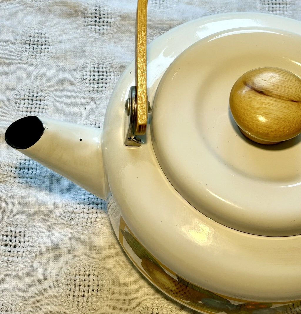 Vintage 1980’a Fruit &Berries 1 Quart Tea Kettle Enamel Wear Stovetop Teakettle