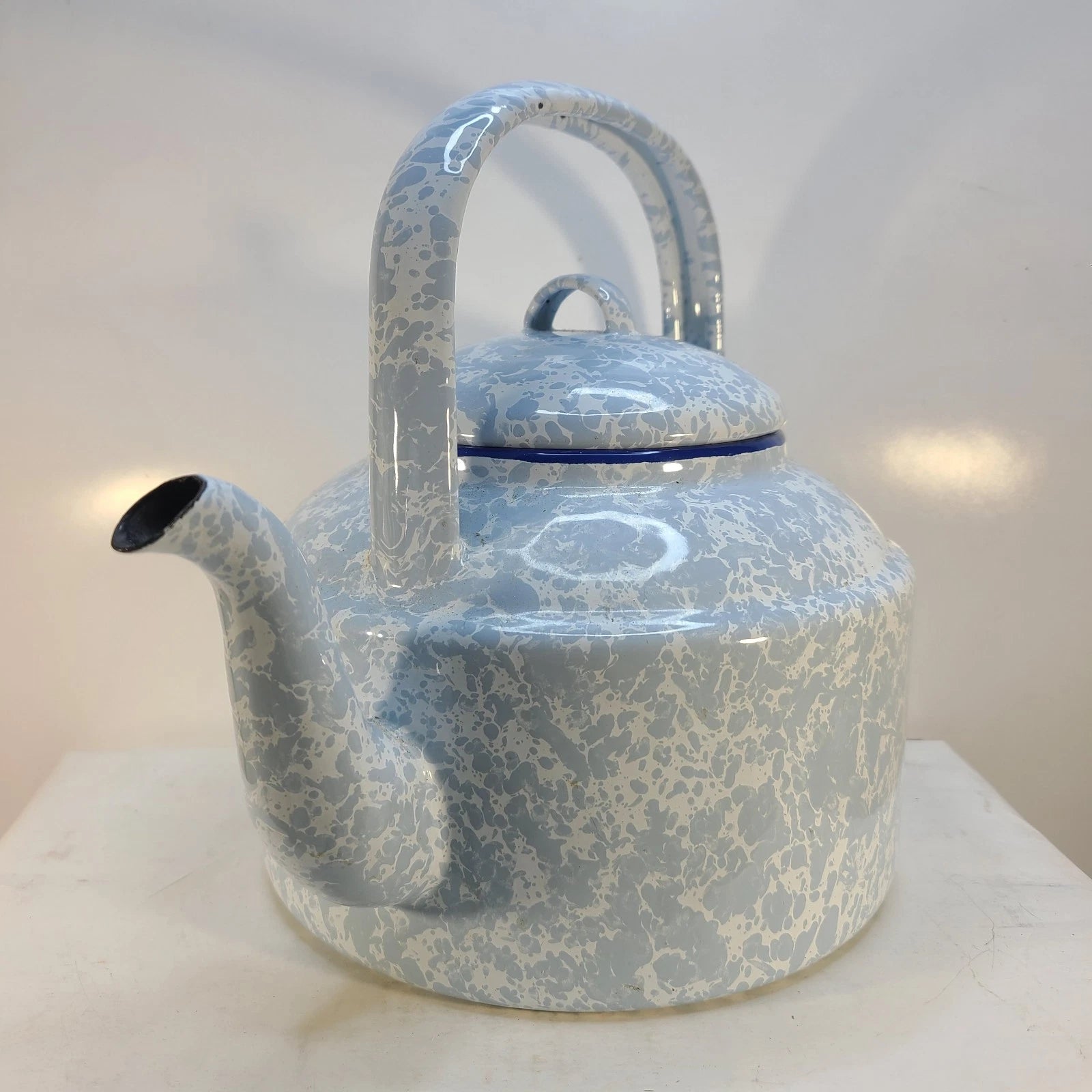 Blue & White Enamel Spatterware Swirl "Country Kitchen" Tea Kettle 7" Dia 8" T