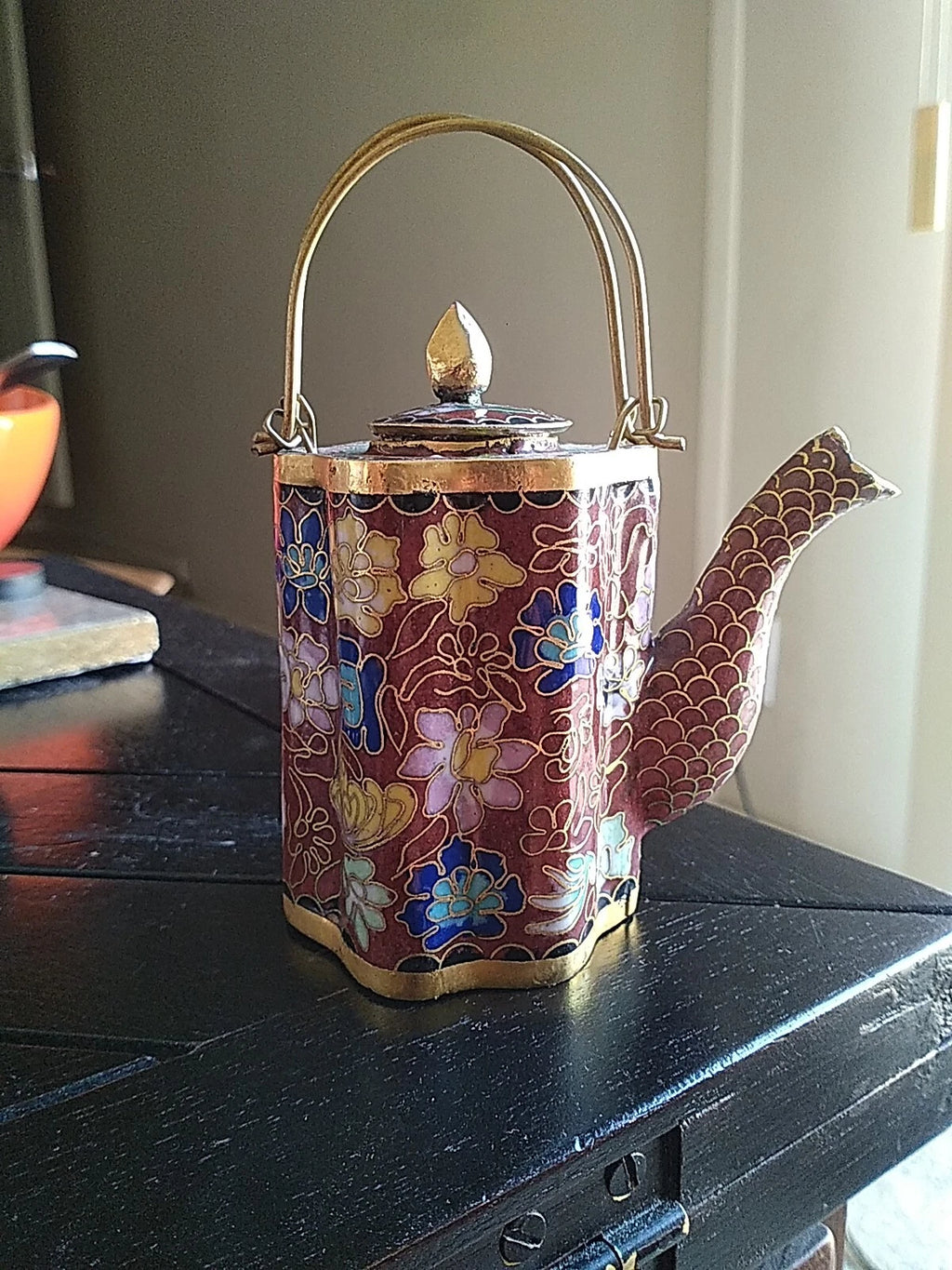 VTG CHINESE CLOISONNE BRASS AND ENAMEL BROWN  MINIATURE TEAPOT