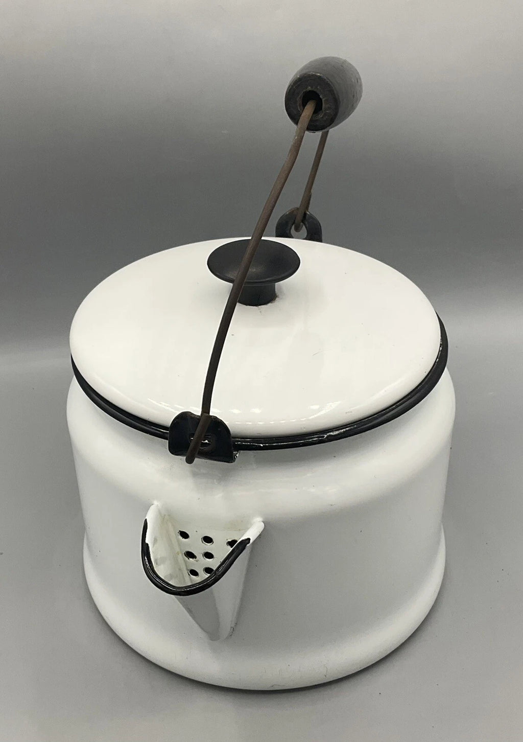Vintage 64oz Enameled Ware Enamelware White & Black Trim Tea Water Kettle USA