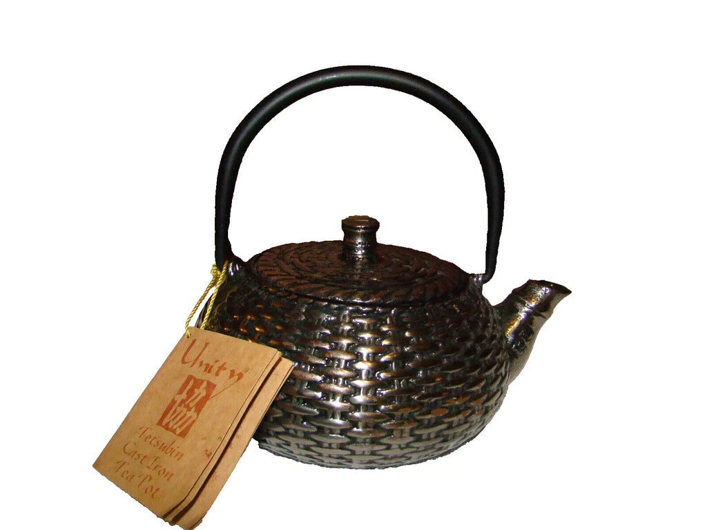 Unity Cast Iron Enameled Tea Pot w/ Infuser Silver Basket Weave Pattern, Unused