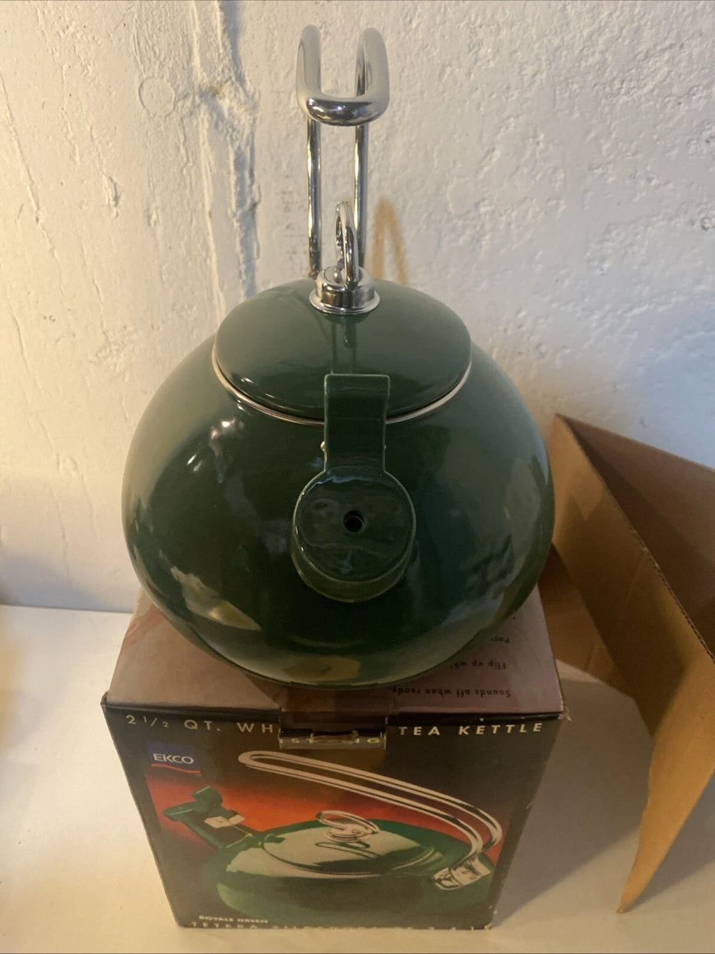 NEW EKCO TEA KETTLES Style Enamel on Steel Royal Green Whistling 2.5 Qt Ekco VTG
