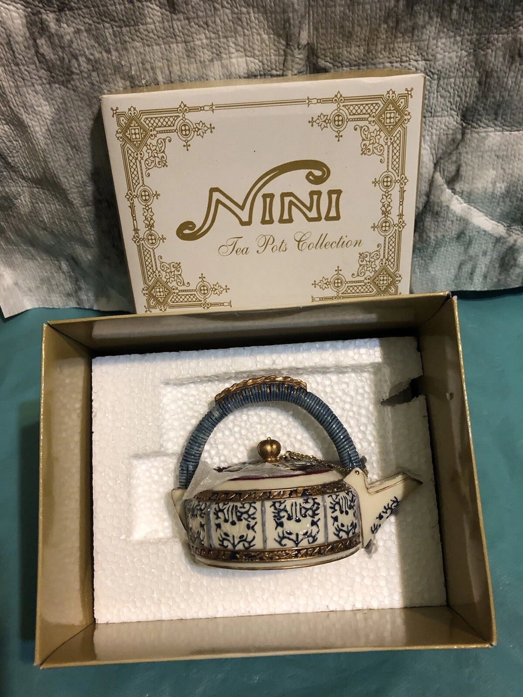 FOLKLORE Enamel Coffee Tea Pot Nina Jarema