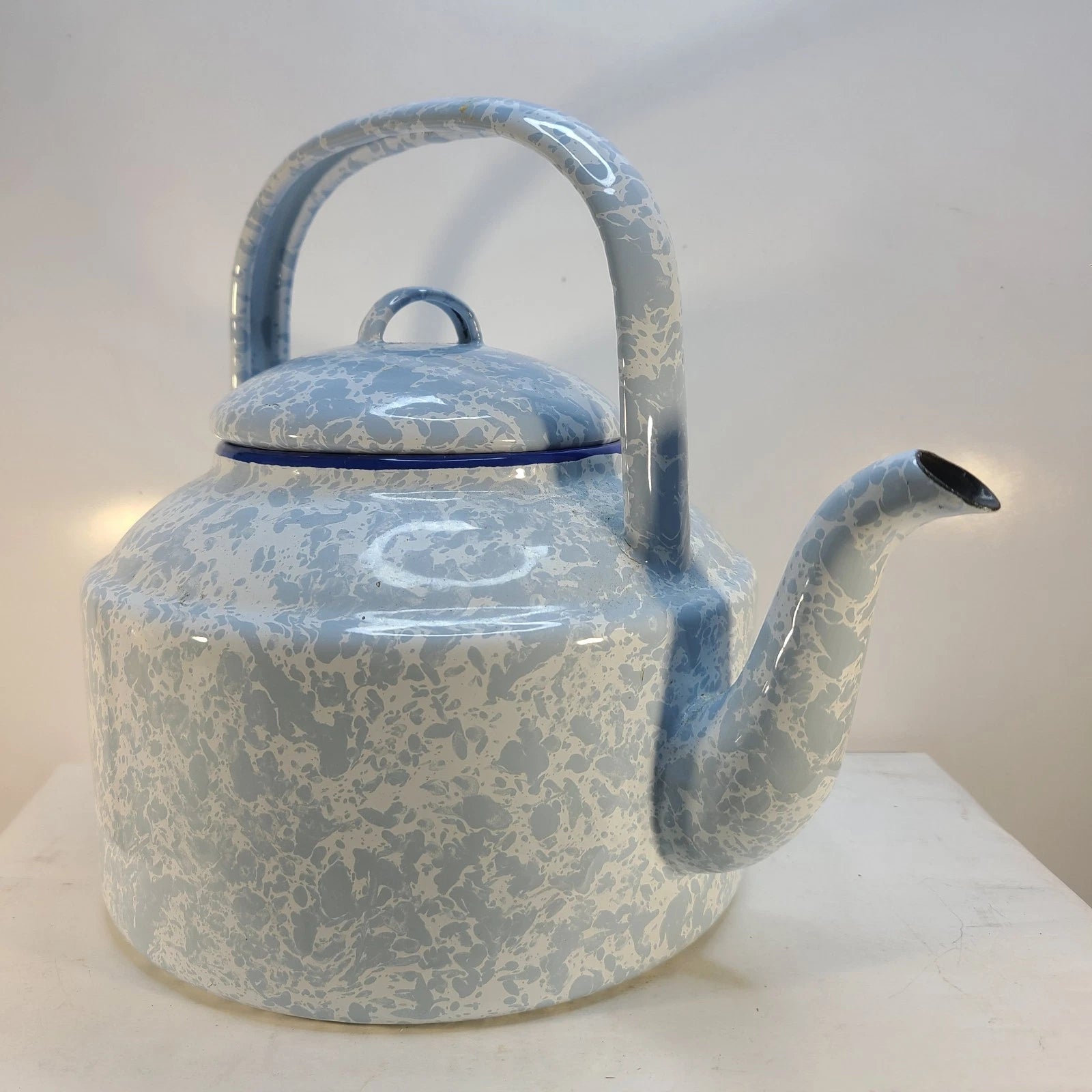 Blue & White Enamel Spatterware Swirl "Country Kitchen" Tea Kettle 7" Dia 8" T