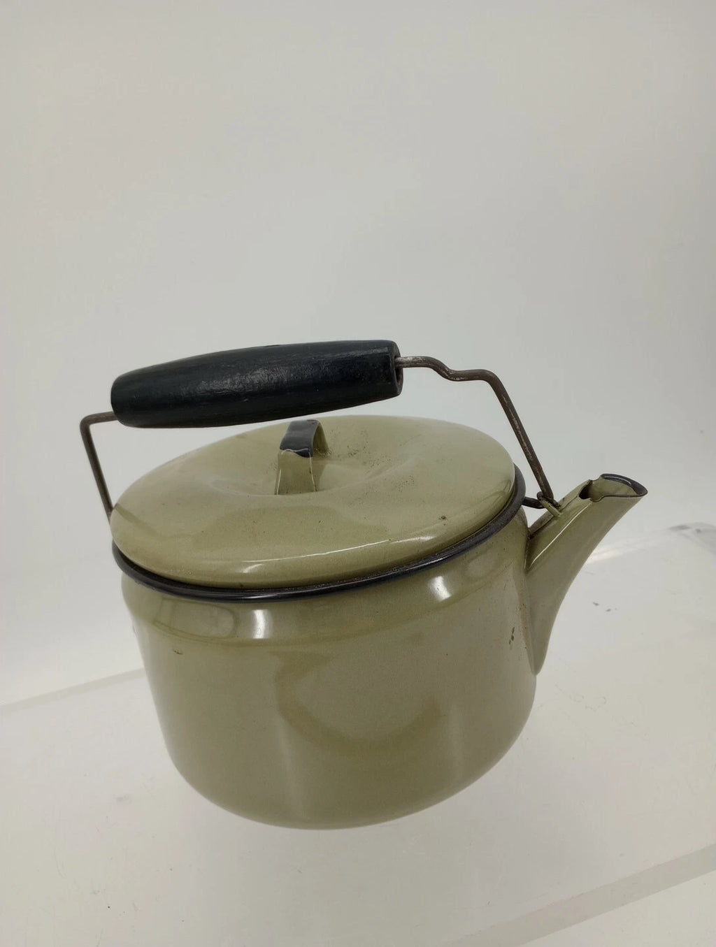 Vtg Avocado Green Enamelware Teapot Wire Bale Wood Handle  Farmhouse Primitive