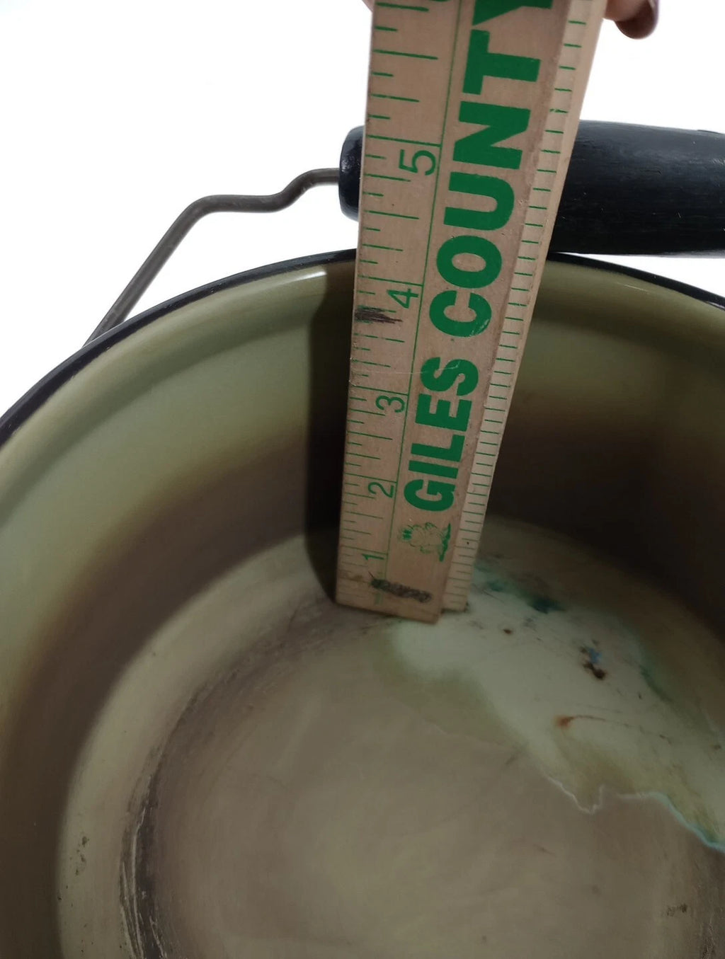 Vtg Avocado Green Enamelware Teapot Wire Bale Wood Handle  Farmhouse Primitive