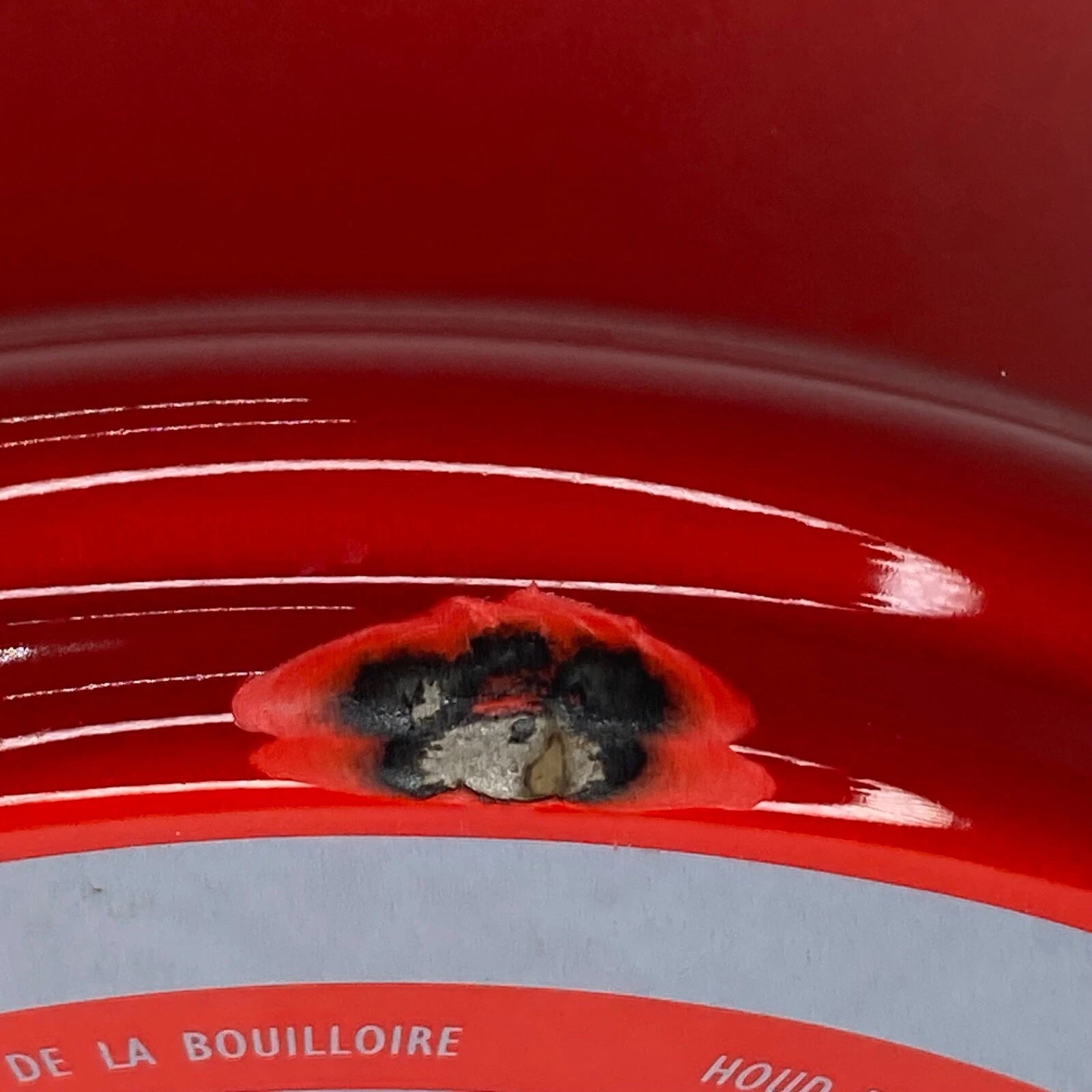 Le Creuset Kettle Red Enamel 2.2 Quart Tea Water Whistling Pot Handle - READ