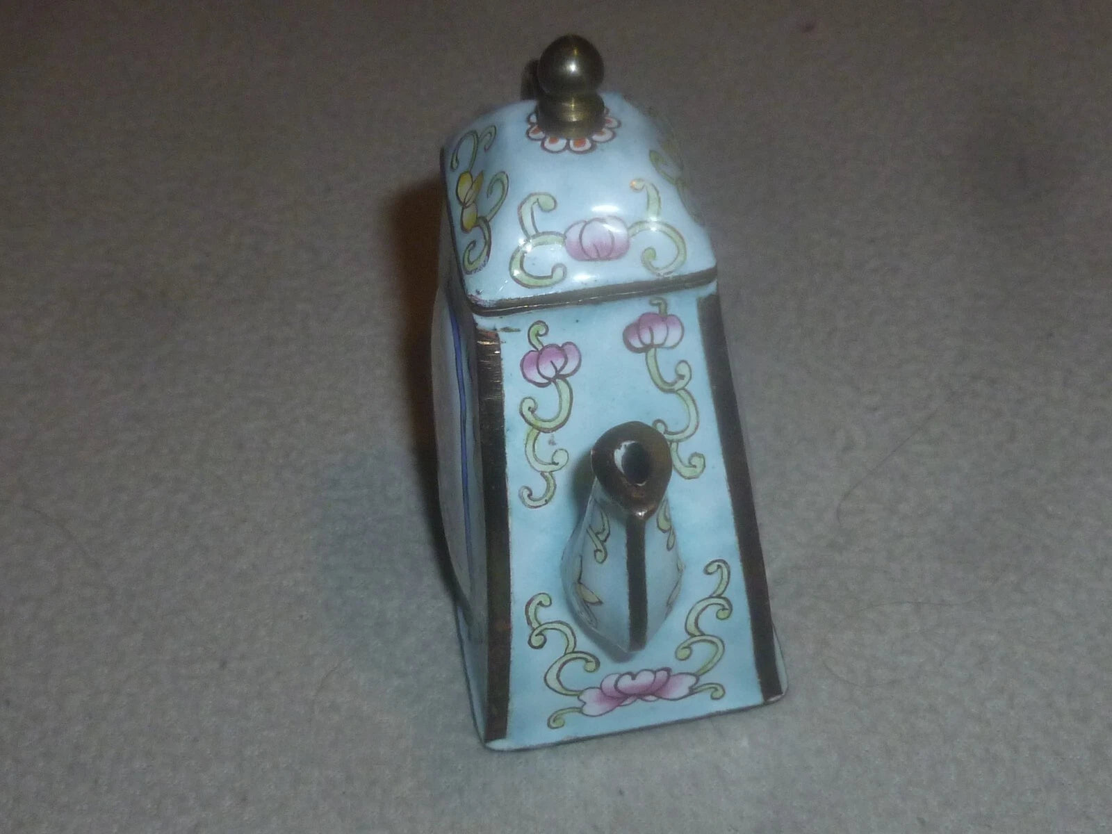 MINI ENAMEL TEA KETTLE TEAPOT KELVIN CHEN 1999 DECORATIVE FLOWERS BLUE RETIRED