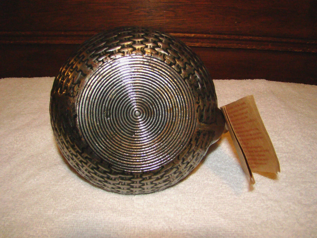 Unity Cast Iron Enameled Tea Pot w/ Infuser Silver Basket Weave Pattern, Unused