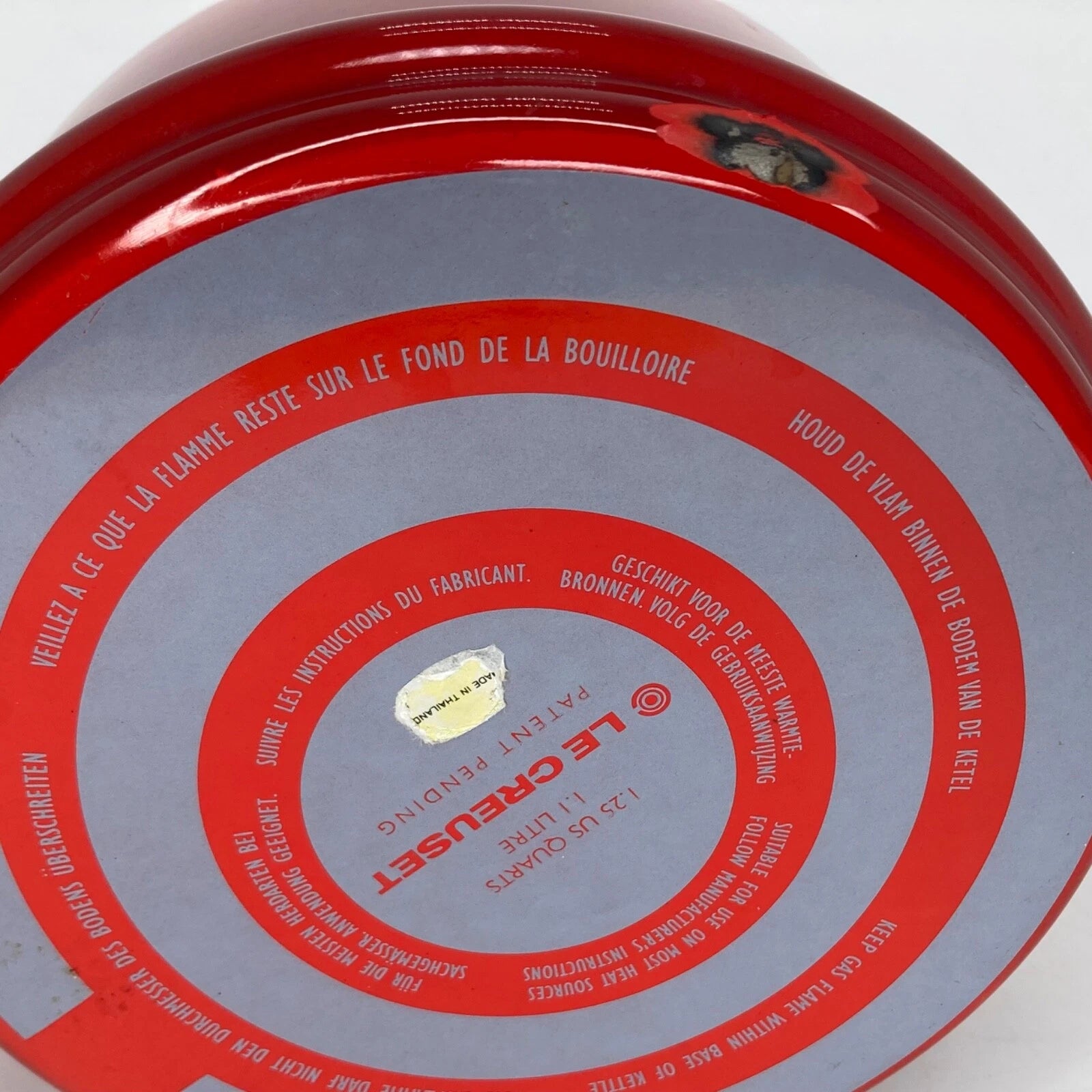 Le Creuset Kettle Red Enamel 2.2 Quart Tea Water Whistling Pot Handle - READ