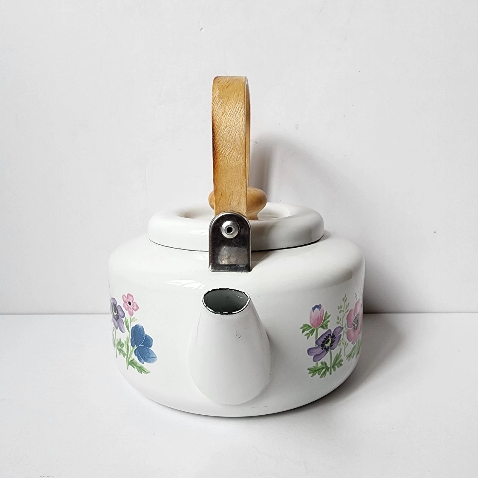 Vintage National Housewares Teapot Kettle Floral Country Garden Bamboo 1987