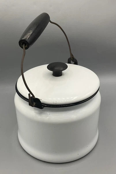 Vintage 64oz Enameled Ware Enamelware White & Black Trim Tea Water Kettle USA