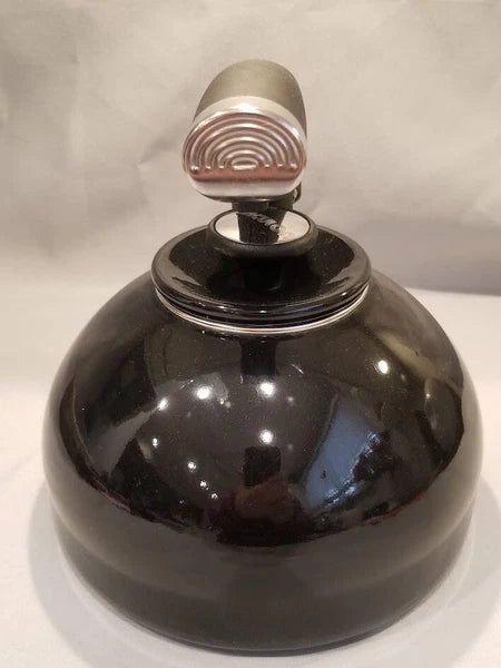 Circulon Whistling Tea Pot Kettle Black Enamel 2 Quart Lid Flip Spout Steel *