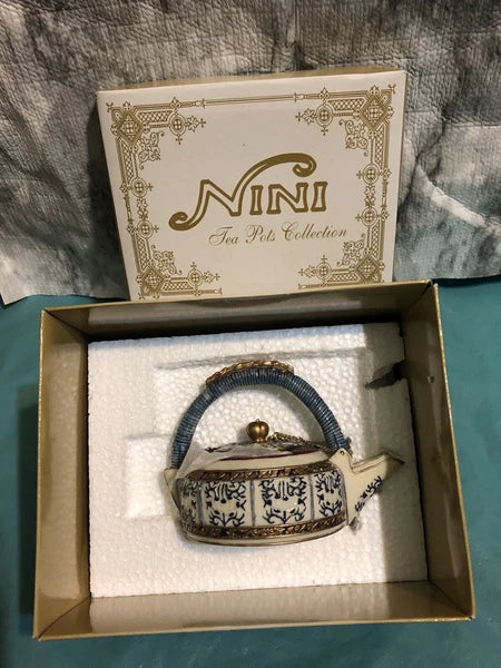 FOLKLORE Enamel Coffee Tea Pot Nina Jarema