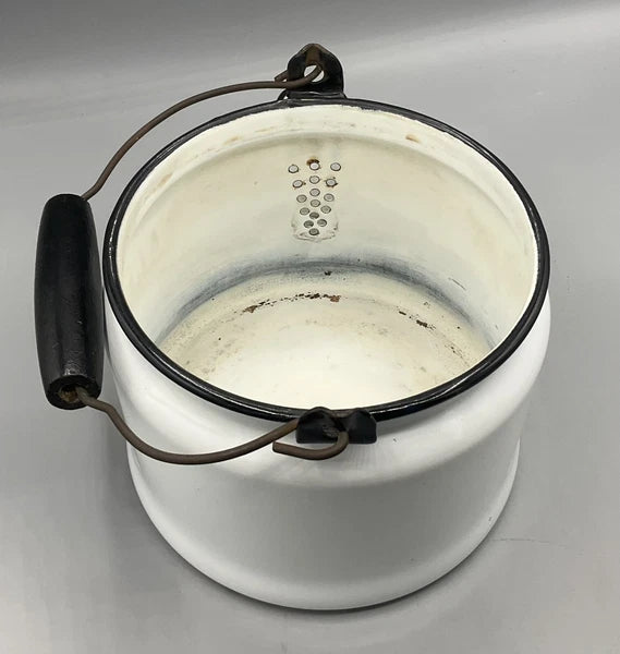 Vintage 64oz Enameled Ware Enamelware White & Black Trim Tea Water Kettle USA