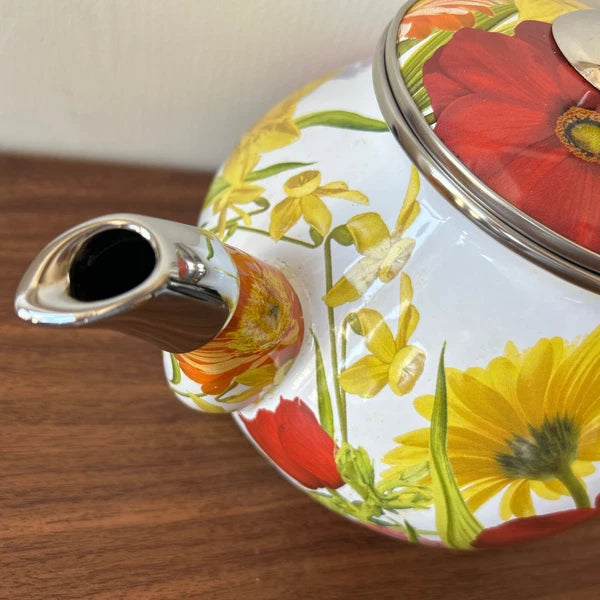 The Pioneer Woman Flower Garden Tea Kettle 2.3 Qt Retired Pattern Enameled Steel