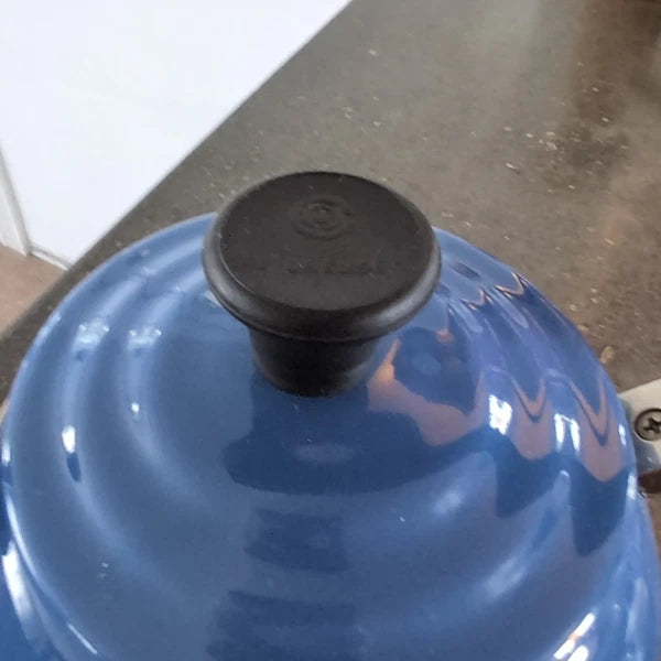 LE CREUSET Whistling Tea Kettle TESTED 1.25Q Indigo Blue Enamel Slight Flaws