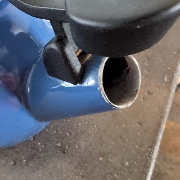 LE CREUSET Whistling Tea Kettle TESTED 1.25Q Indigo Blue Enamel Slight Flaws