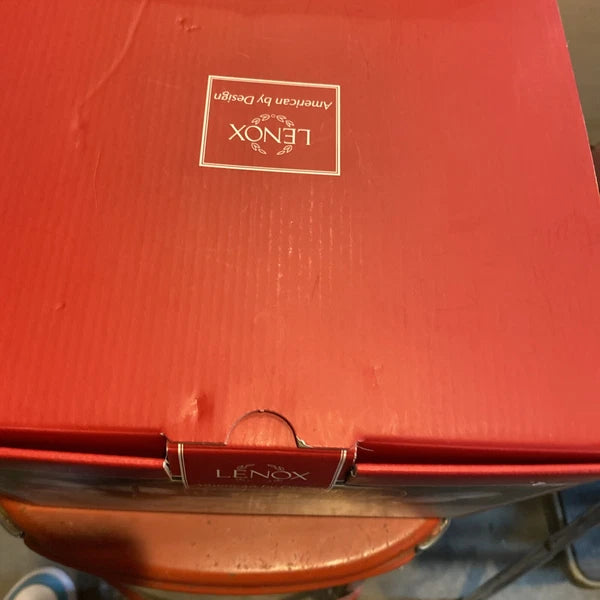 Lenox Vintage Holiday Tea Kettle. Hervidor. 1.8QT (1.8L).  New In Box