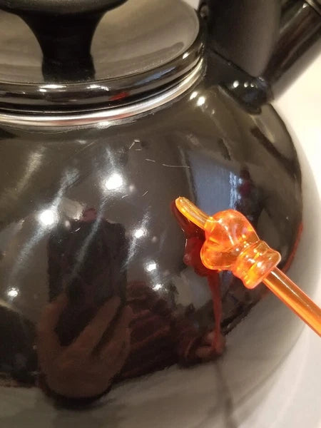 Circulon Whistling Tea Pot Kettle Black Enamel 2 Quart Lid Flip Spout Steel *