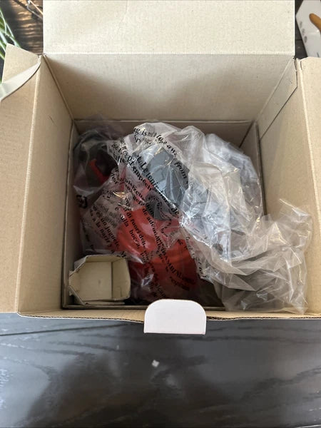 Le Creuset Classic Whistling Tea Kettle Enamel-On-Steel Red 1.6Qt.BRAND NEW