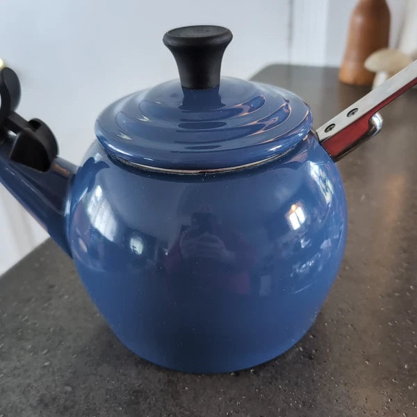 LE CREUSET Whistling Tea Kettle TESTED 1.25Q Indigo Blue Enamel Slight Flaws
